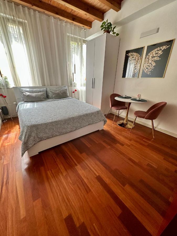 Cozy Apartment Center Bergamo Luaran gambar